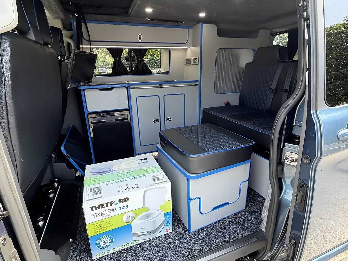 Used 2020 Ford Transit Custom Limited Blue - Interior and Exterior details 19