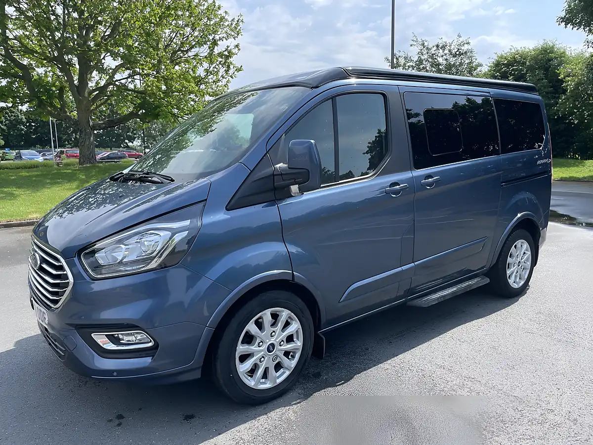 Used 2020 Ford Transit Custom Limited Blue - Interior and Exterior details 5