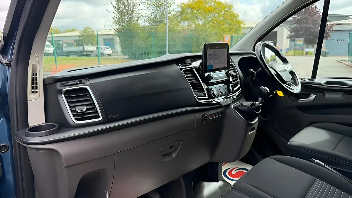 Used 2020 Ford Transit Custom Limited Blue - Interior and Exterior details 16