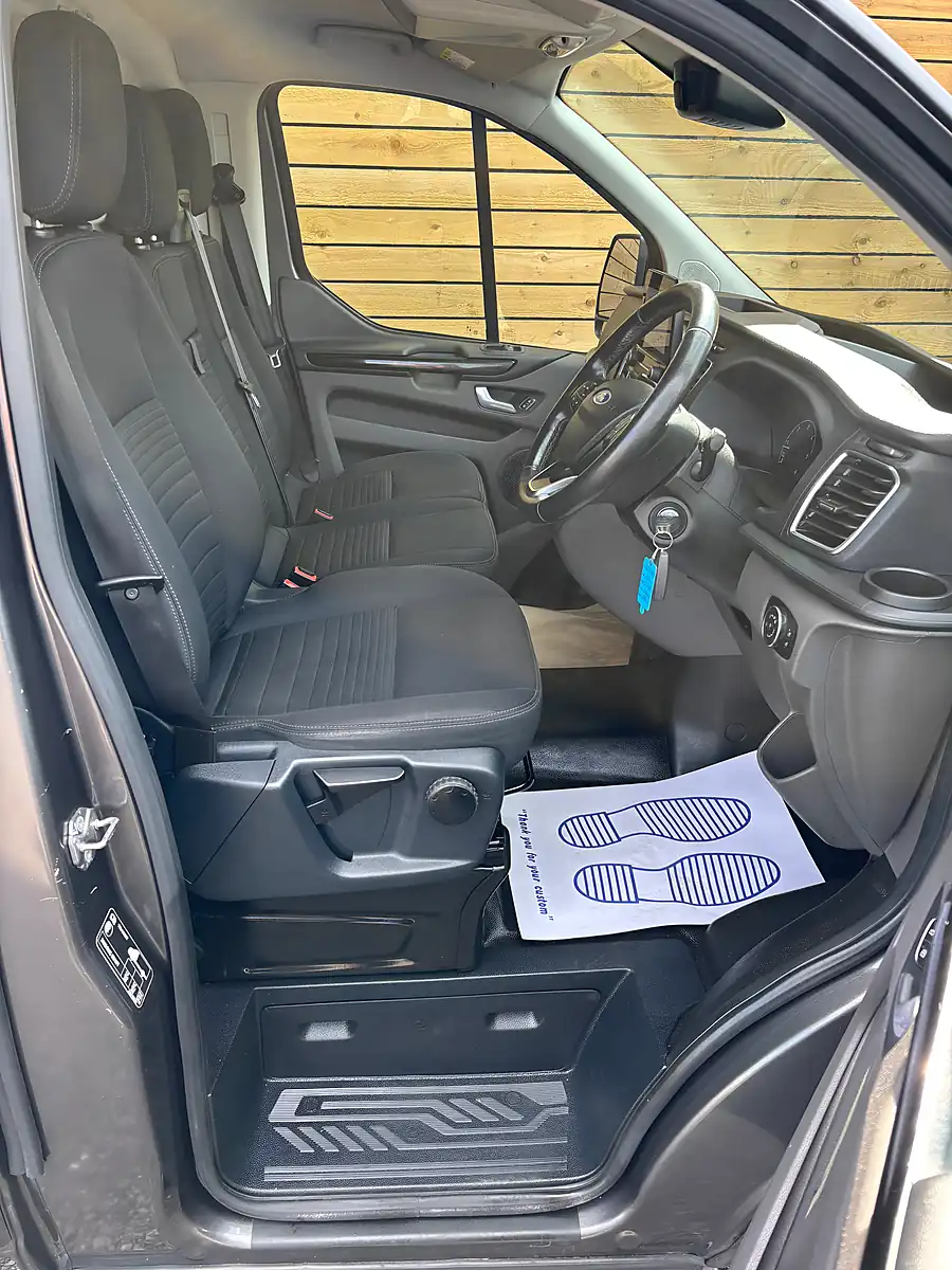 Used 2020 Ford Transit Custom Limited Grey - Interior and Exterior details 13
