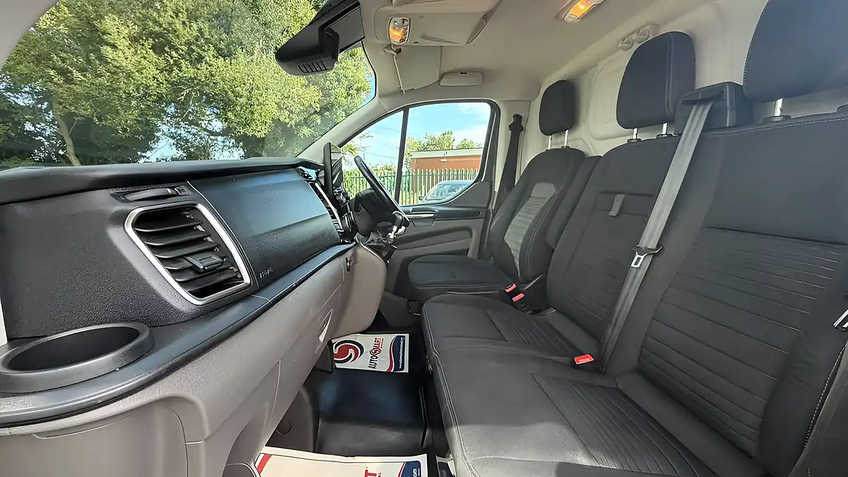 Used 2020 Ford Transit Custom Limited Grey - Interior and Exterior details 20