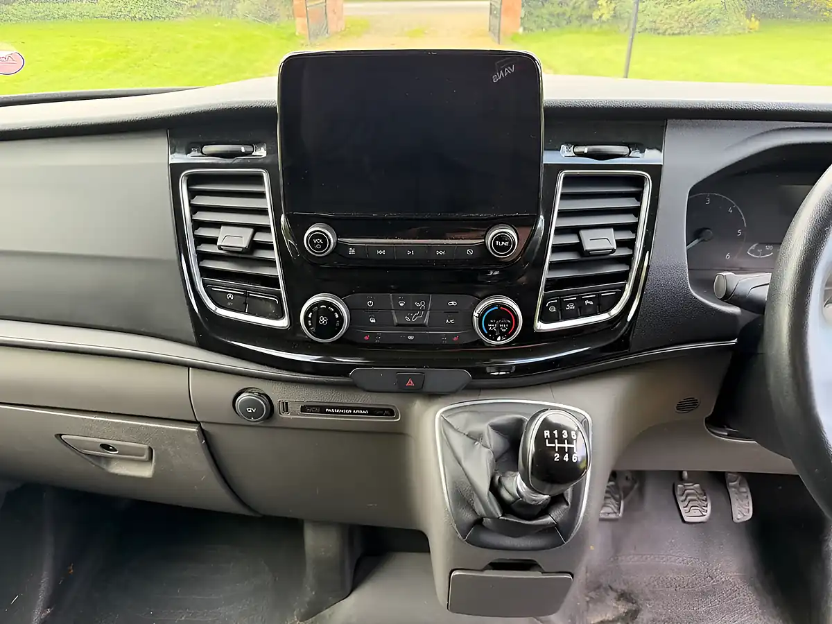 Used 2020 Ford Transit Custom Limited Grey - Interior and Exterior details 10