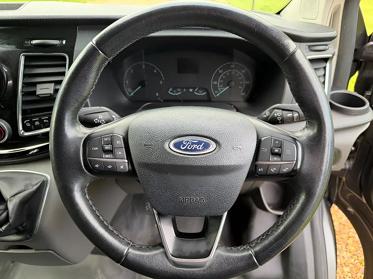 Used 2020 Ford Transit Custom Limited Grey - Interior and Exterior details 13