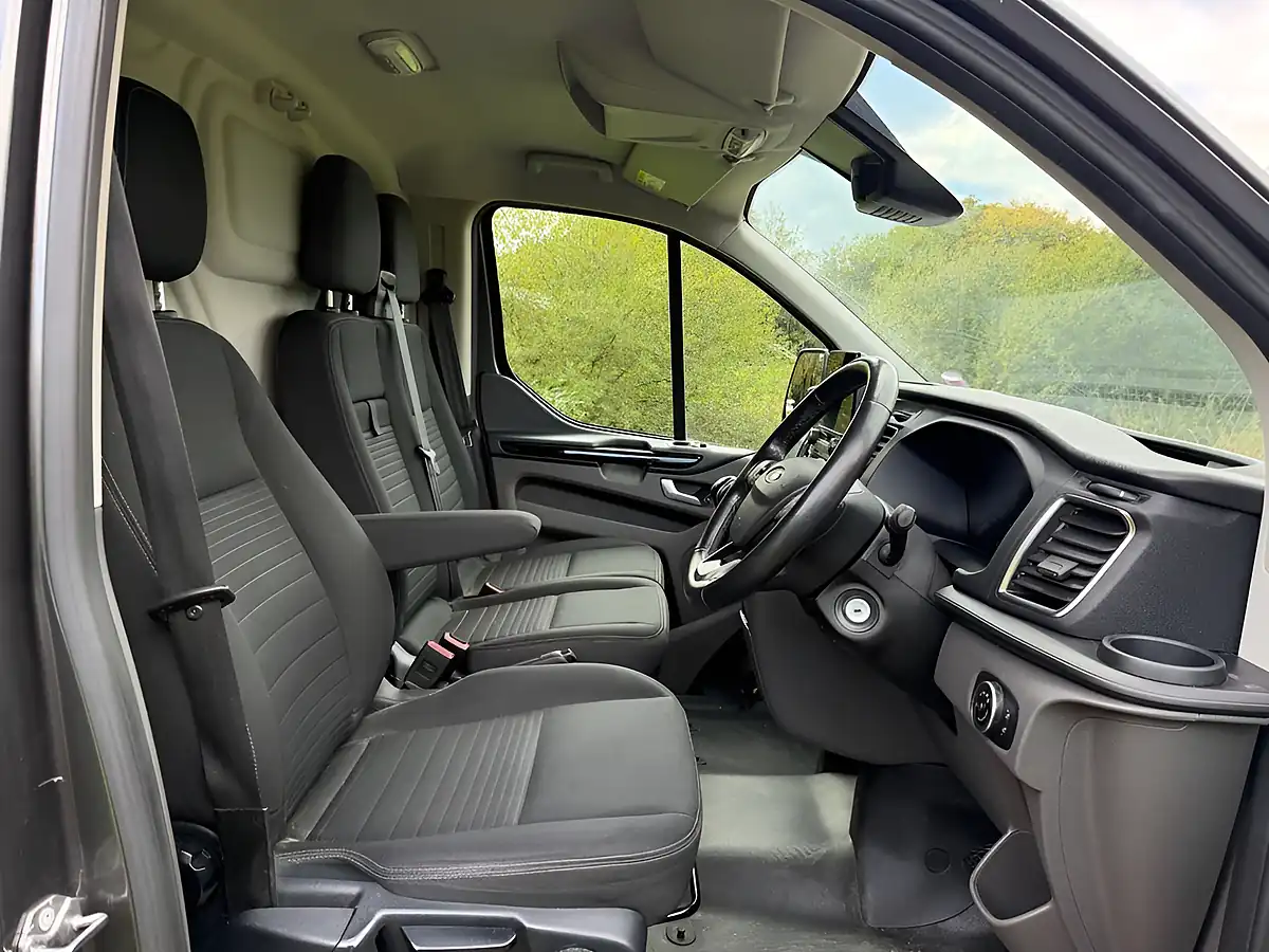 Used 2020 Ford Transit Custom Limited Grey - Interior and Exterior details 15
