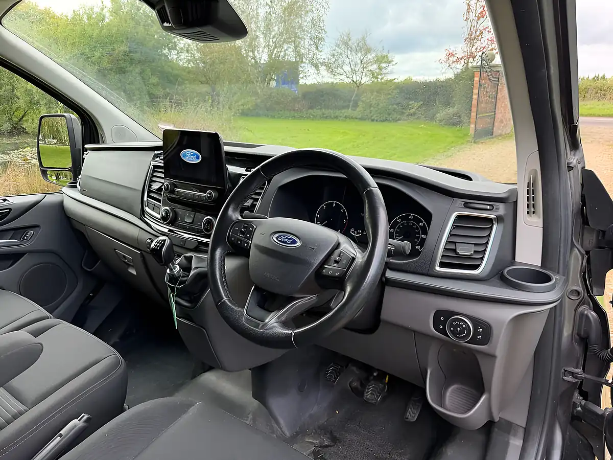 Used 2020 Ford Transit Custom Limited Grey - Interior and Exterior details 8