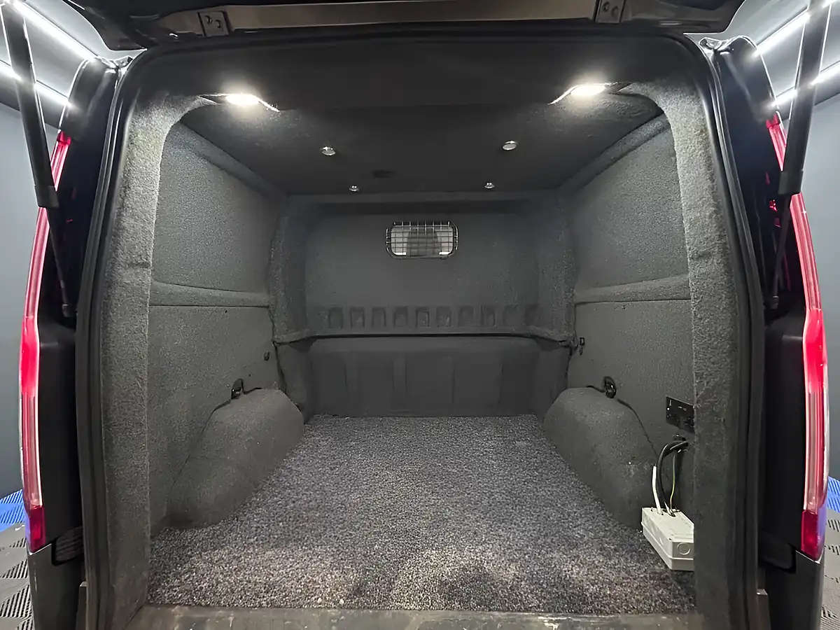 Used 2020 Ford Transit Custom Limited Grey - Interior and Exterior details 20