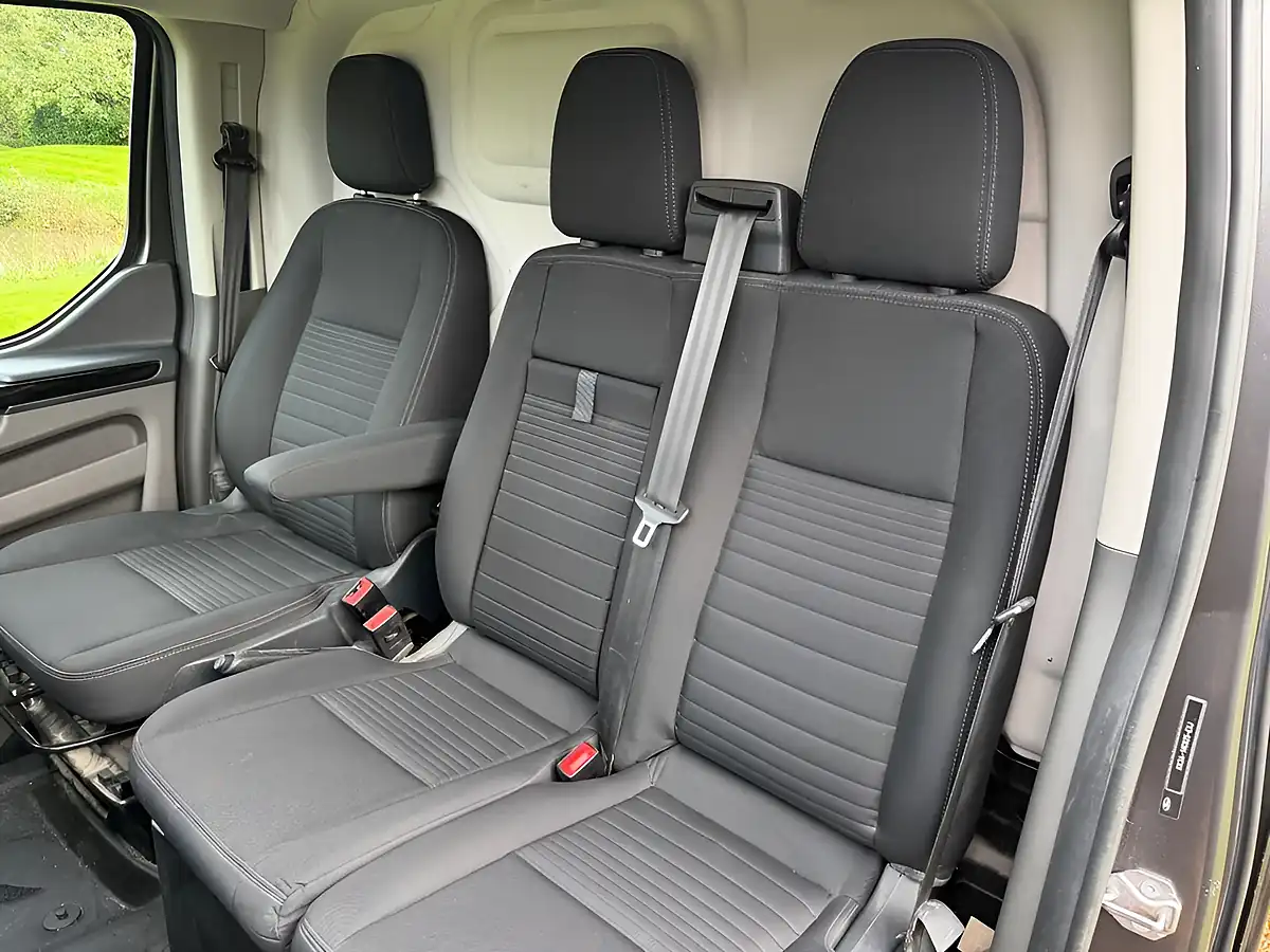 Used 2020 Ford Transit Custom Limited Grey - Interior and Exterior details 17