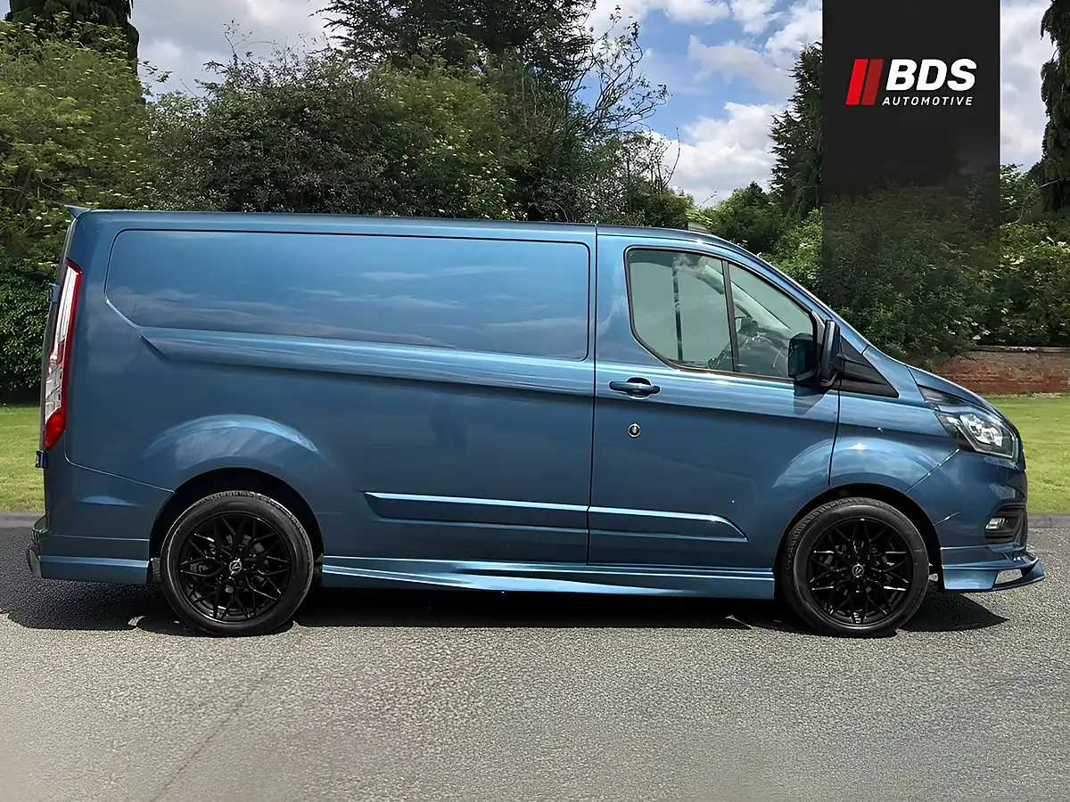 Used 2020 Ford Transit Custom Limited - Interior and Exterior details 13