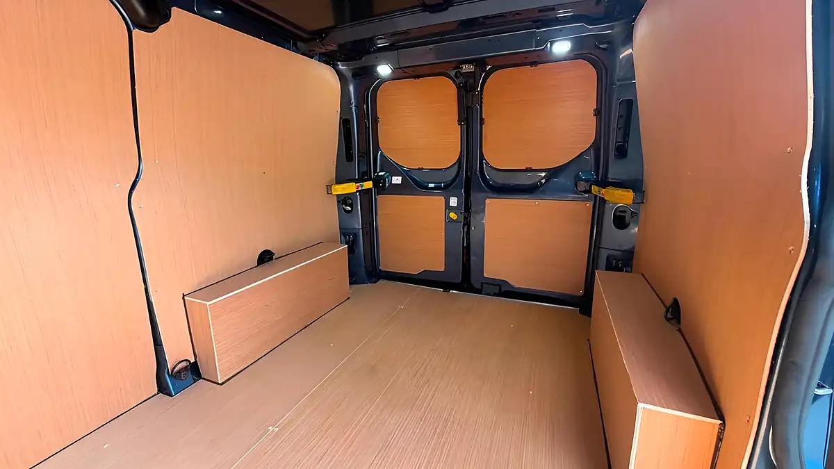 Used 2020 Ford Transit Custom Limited - Interior and Exterior details 9
