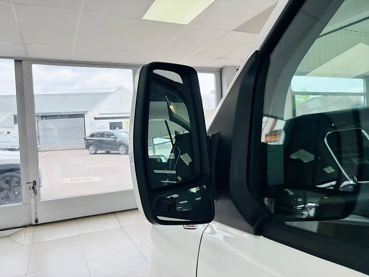 Used 2020 Ford Transit Custom Limited L2 H1 White - Interior and Exterior details 17