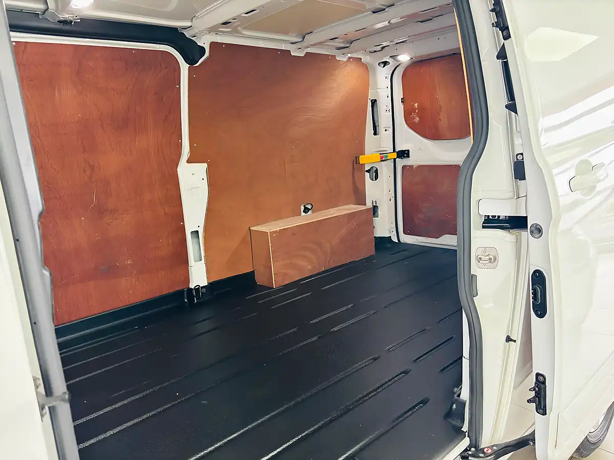 Used 2020 Ford Transit Custom Limited L2 H1 White - Interior and Exterior details 19