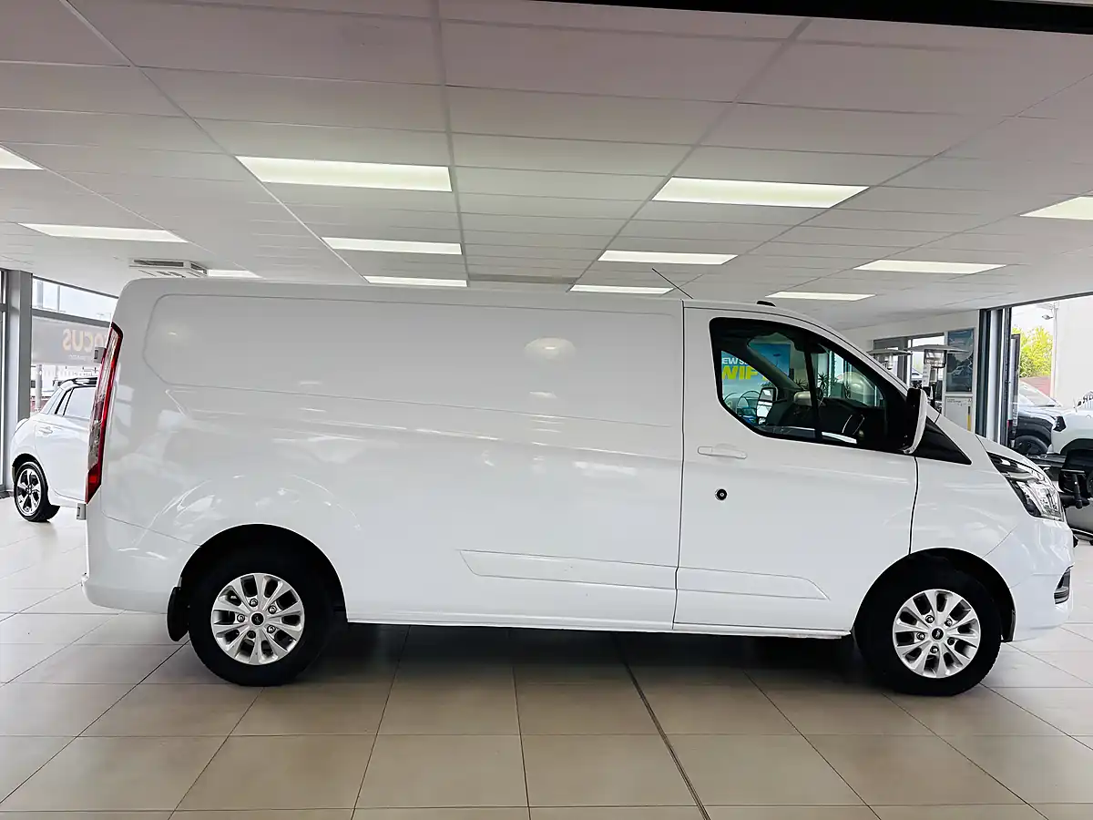 Used 2020 Ford Transit Custom Limited L2 H1 White - Interior and Exterior details 8
