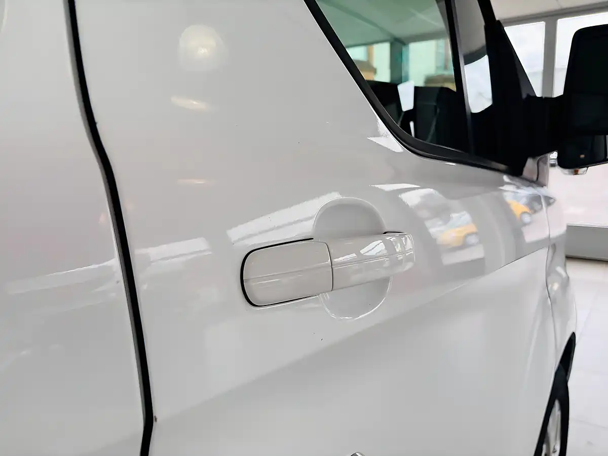 Used 2020 Ford Transit Custom Limited L2 H1 White - Interior and Exterior details 9
