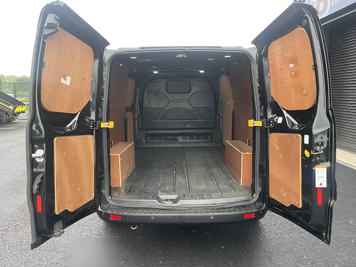 Used 2020 Ford Transit Custom Limited Lwb Black - Interior and Exterior details 11