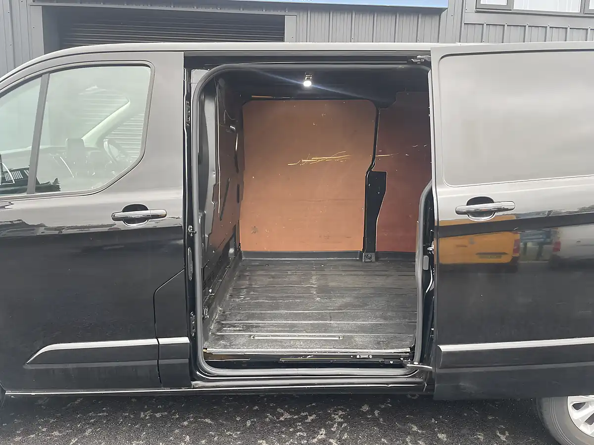 Used 2020 Ford Transit Custom Limited Lwb Black - Interior and Exterior details 12