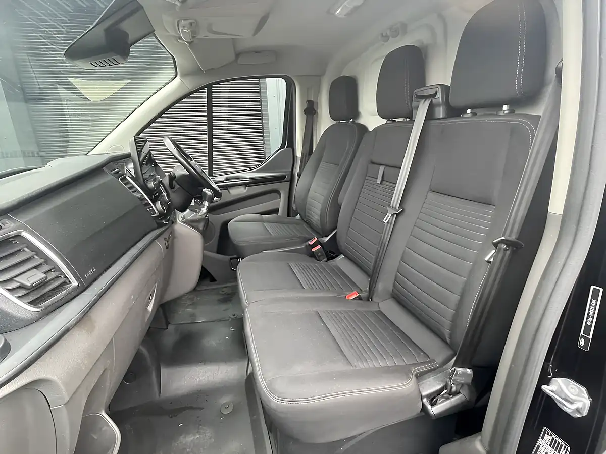 Used 2020 Ford Transit Custom Limited Lwb Black - Interior and Exterior details 13