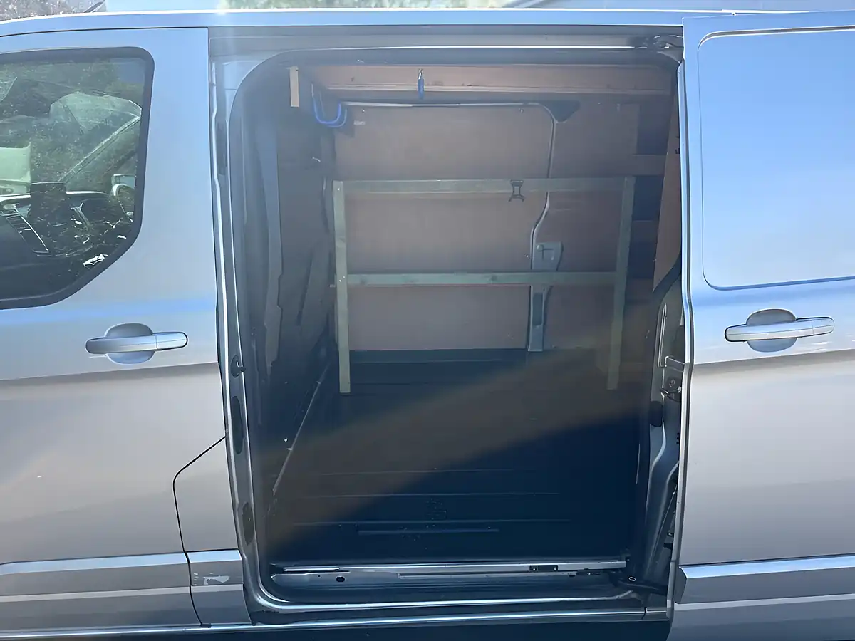 Used 2020 Ford Transit Custom Limited Moondust Silver - Interior and Exterior details 18