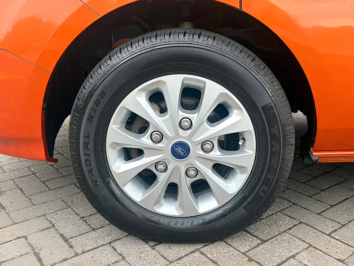 Used 2020 Ford Transit Custom Limited Orange - Interior and Exterior details 12