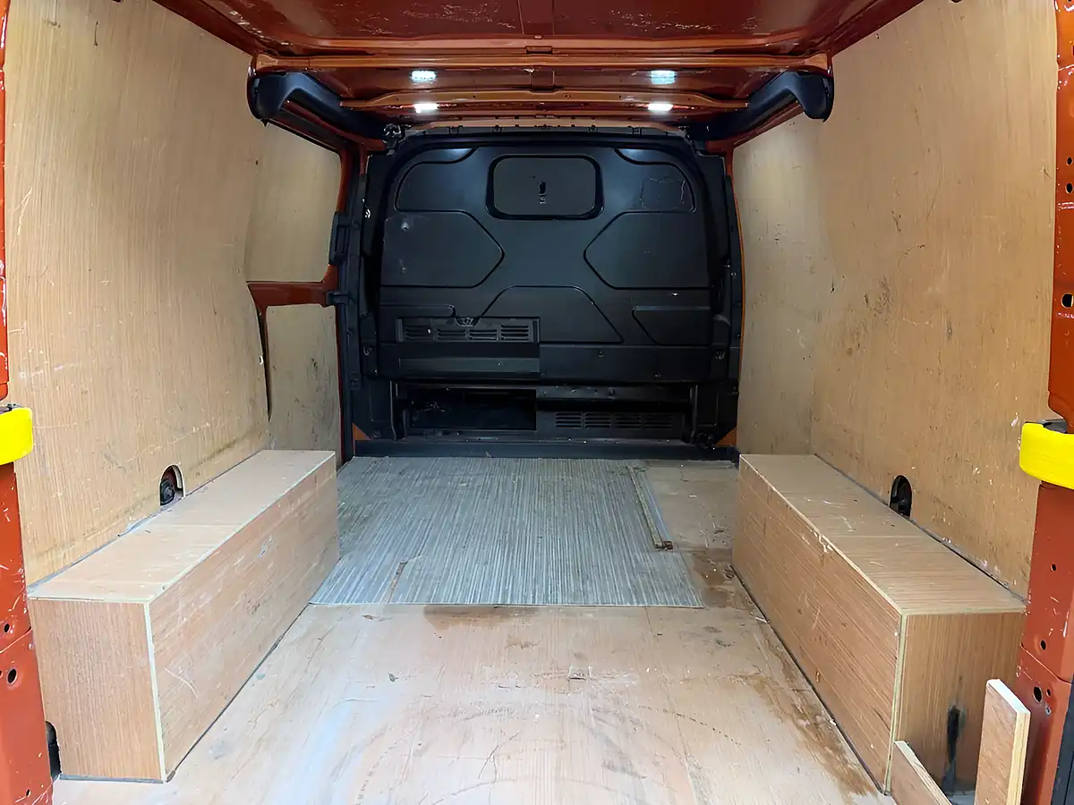 Used 2020 Ford Transit Custom Limited Orange - Interior and Exterior details 20