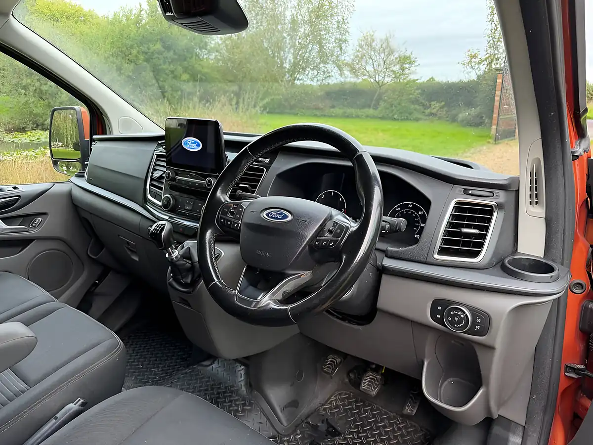Used 2020 Ford Transit Custom Limited Orange - Interior and Exterior details 9