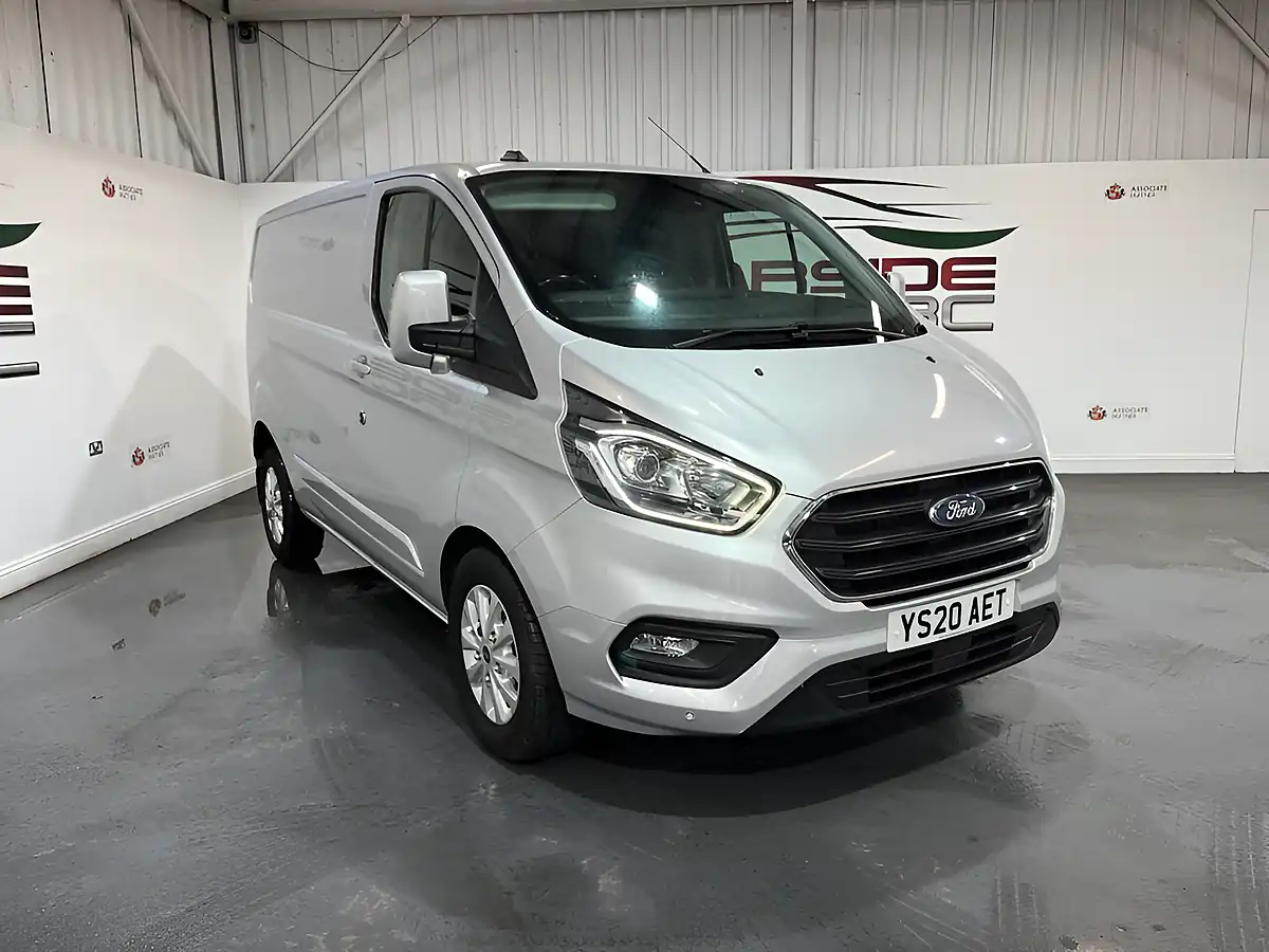 Used 2020 Ford Transit Custom Limited Silver - Front View