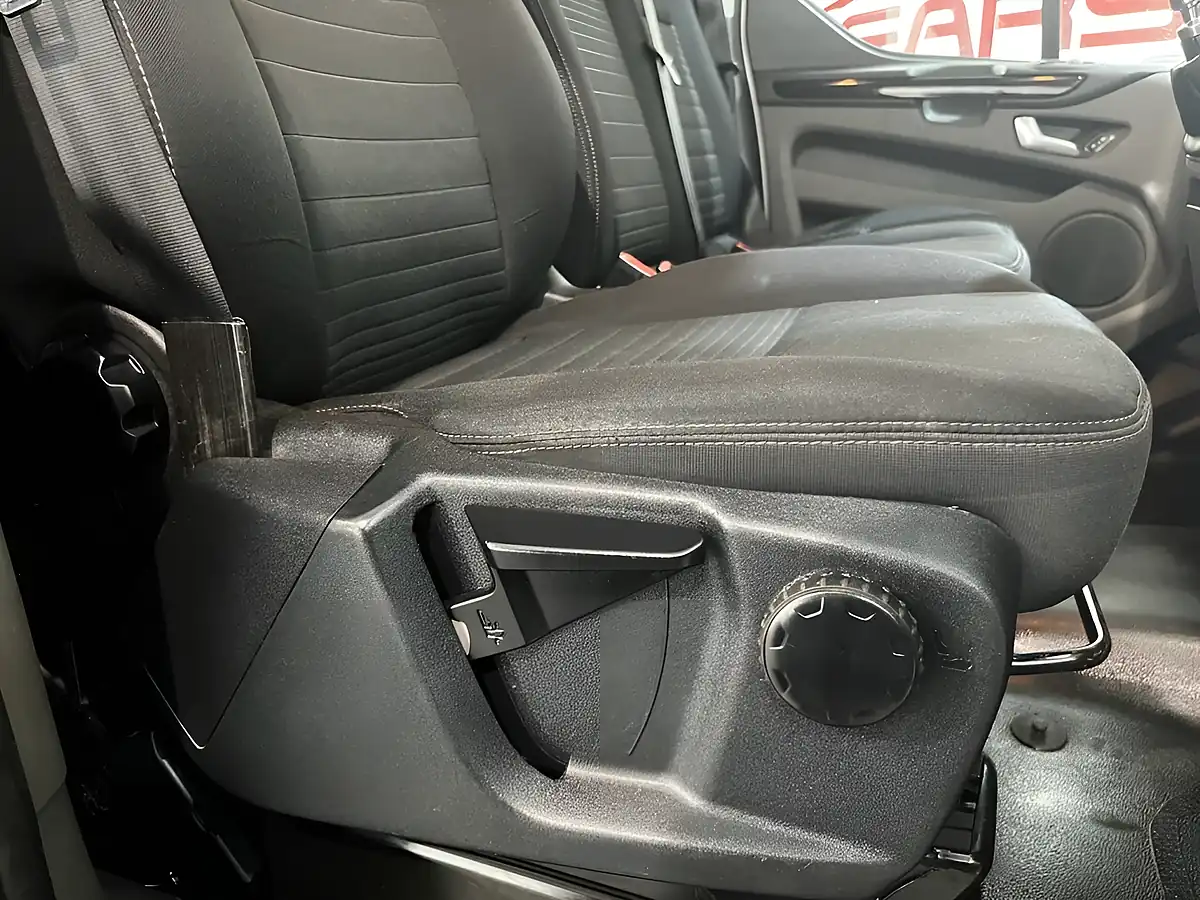 Used 2020 Ford Transit Custom Limited Silver - Interior and Exterior details 10