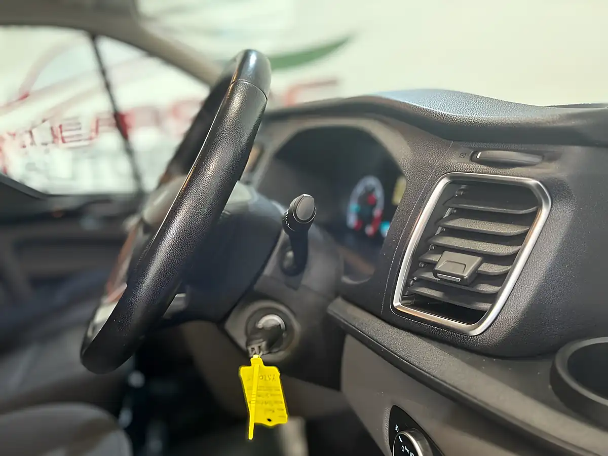 Used 2020 Ford Transit Custom Limited Silver - Interior and Exterior details 12