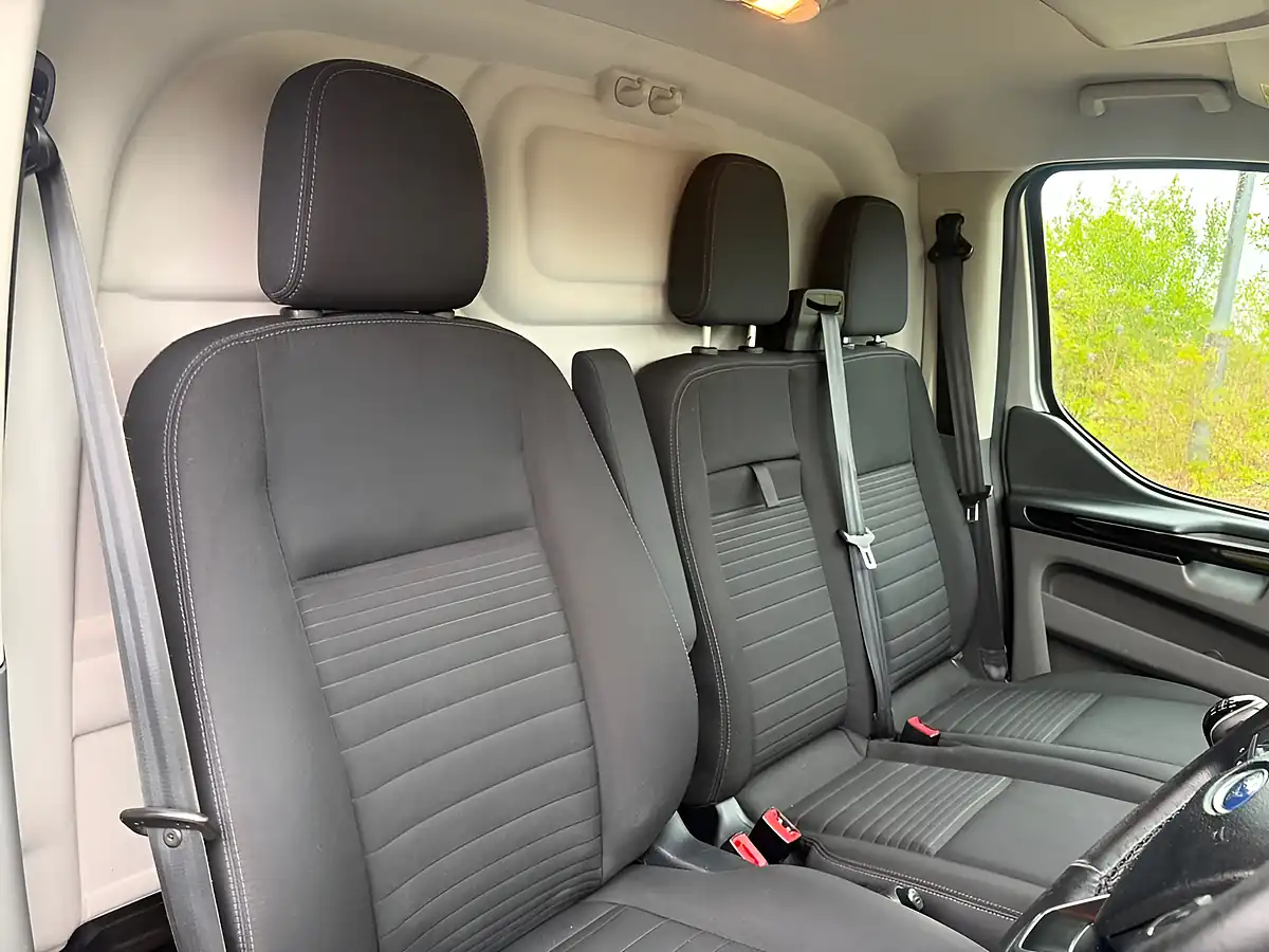 Used 2020 Ford Transit Custom Limited Silver - Interior and Exterior details 15