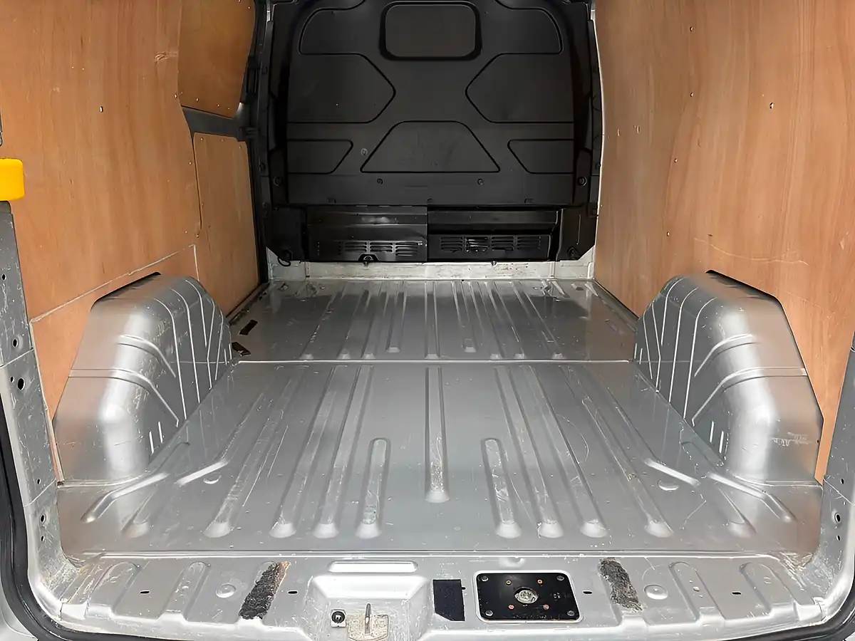 Used 2020 Ford Transit Custom Limited Silver - Interior and Exterior details 18