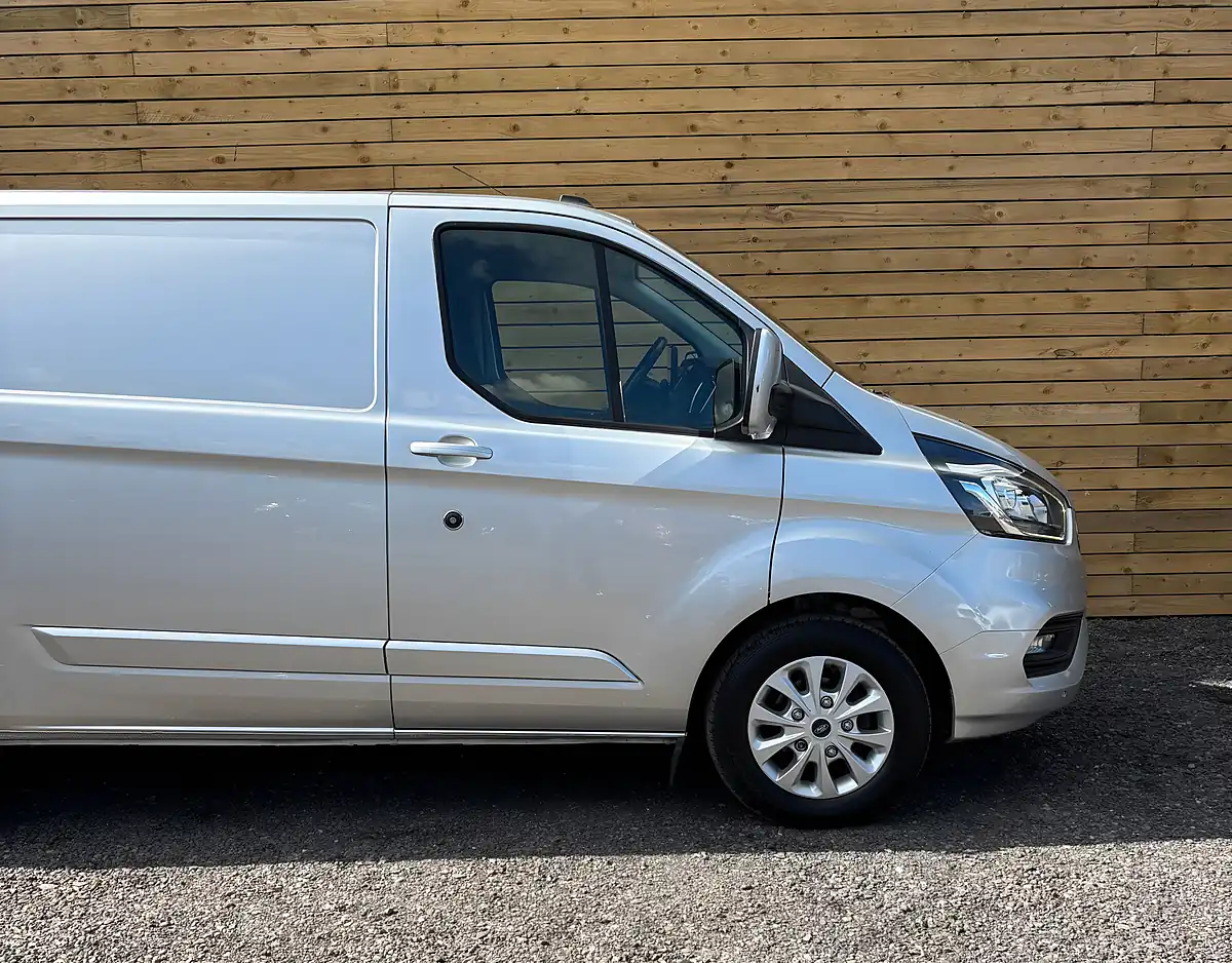 Used 2020 Ford Transit Custom Limited Silver - Interior and Exterior details 3