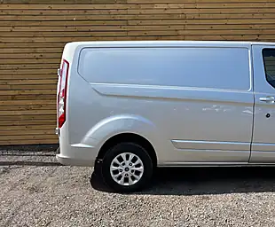 Used 2020 Ford Transit Custom Limited Silver - Interior and Exterior details 4