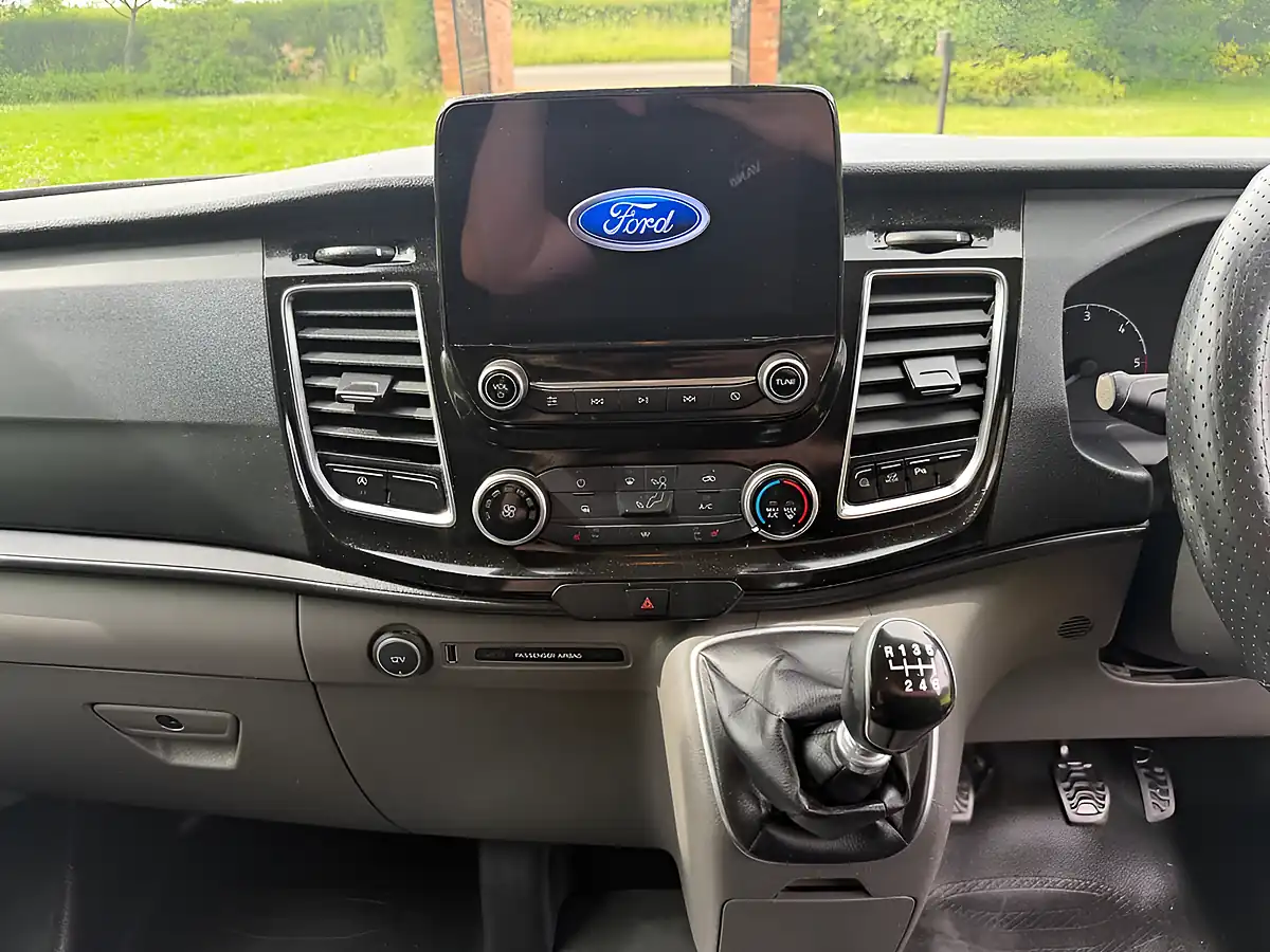 Used 2020 Ford Transit Custom Limited Silver - Interior and Exterior details 11