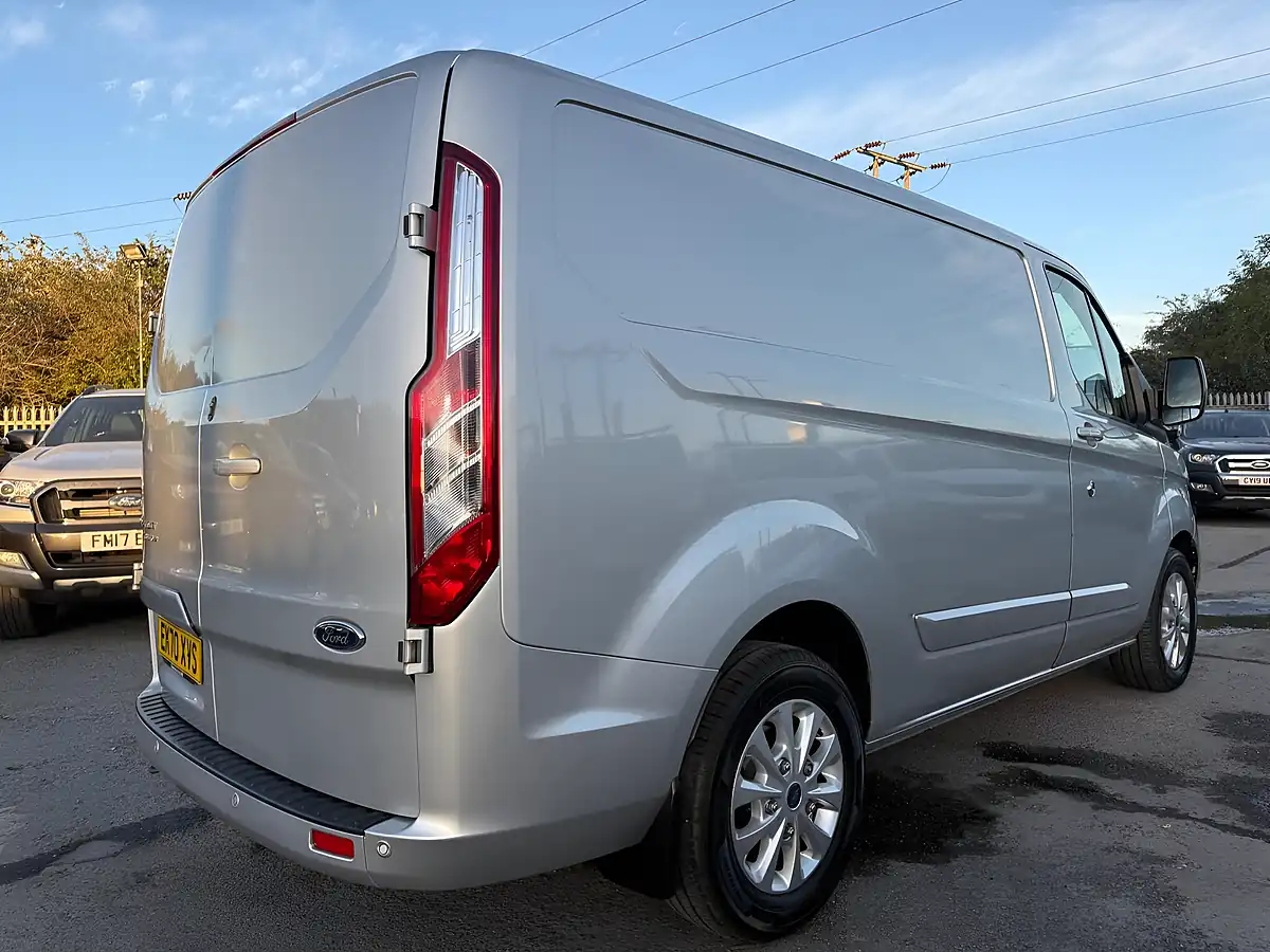 Used 2020 Ford Transit Custom Limited Silver - Interior and Exterior details 19