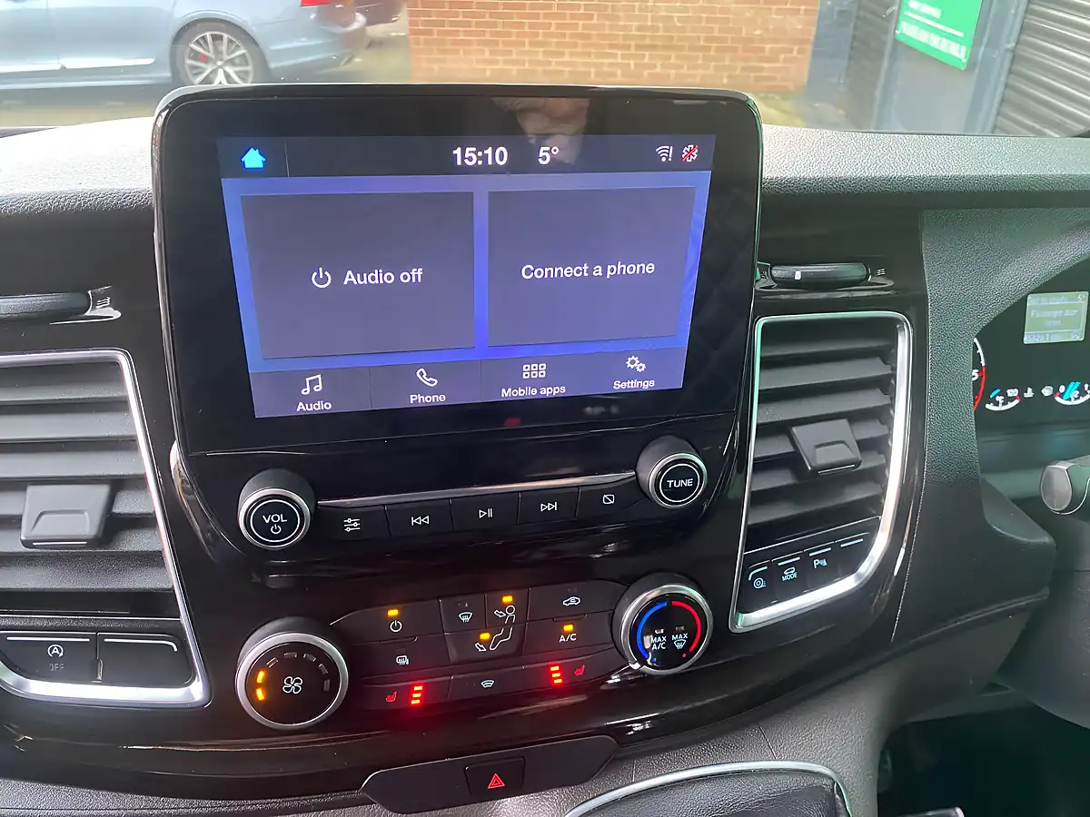 Used 2020 Ford Transit Custom Limited Silver - Interior and Exterior details 13