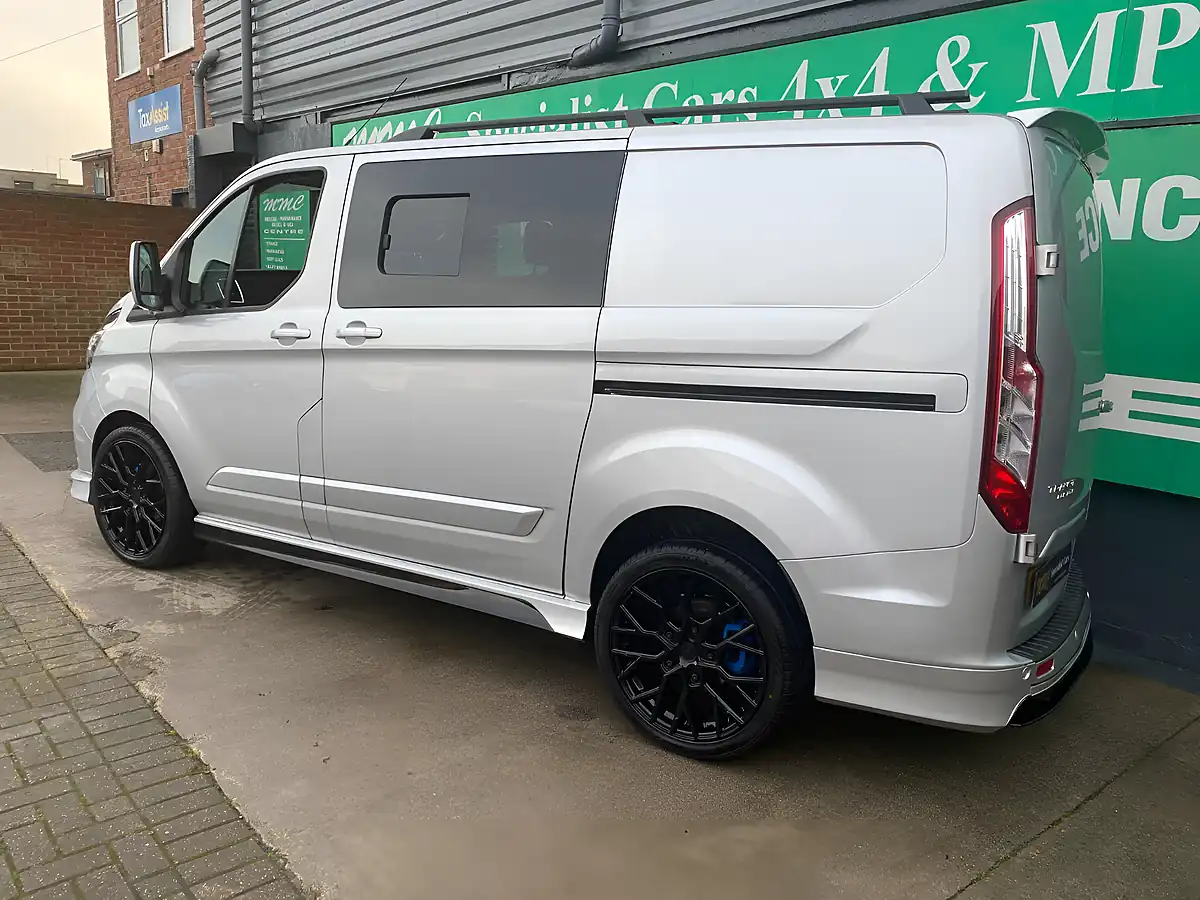 Used 2020 Ford Transit Custom Limited Silver - Interior and Exterior details 8