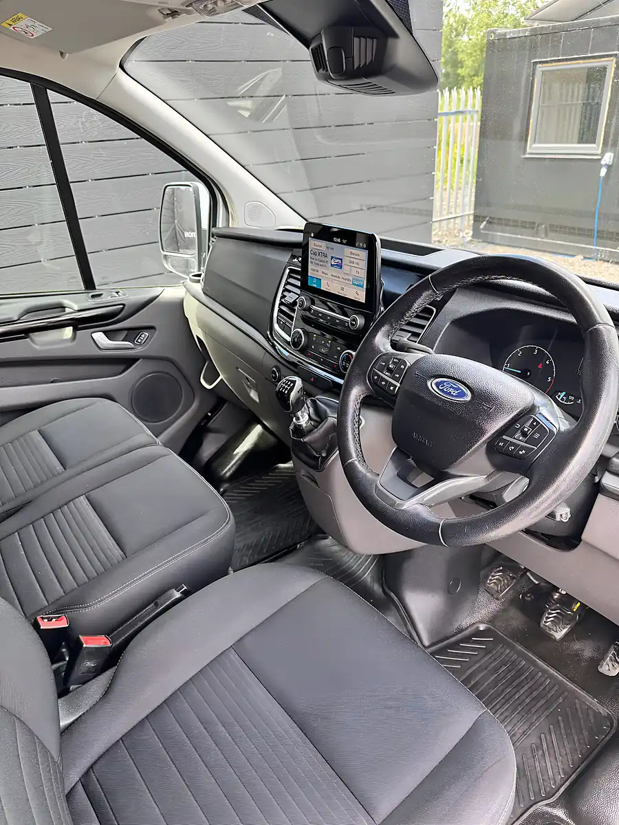 Used 2020 Ford Transit Custom Limited White - Interior and Exterior details 13