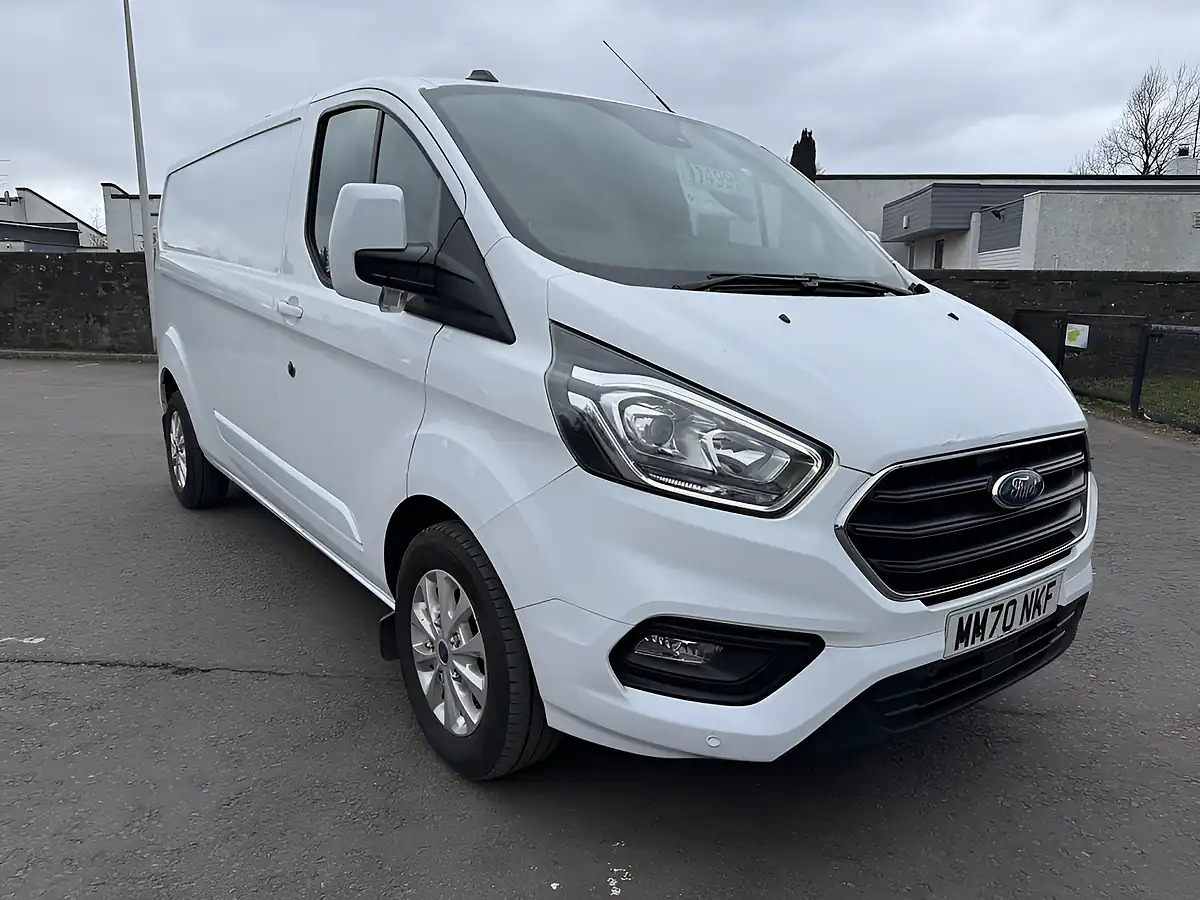 Used 2020 Ford Transit Custom Limited White - Front View