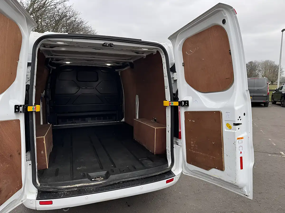 Used 2020 Ford Transit Custom Limited White - Interior and Exterior details 11