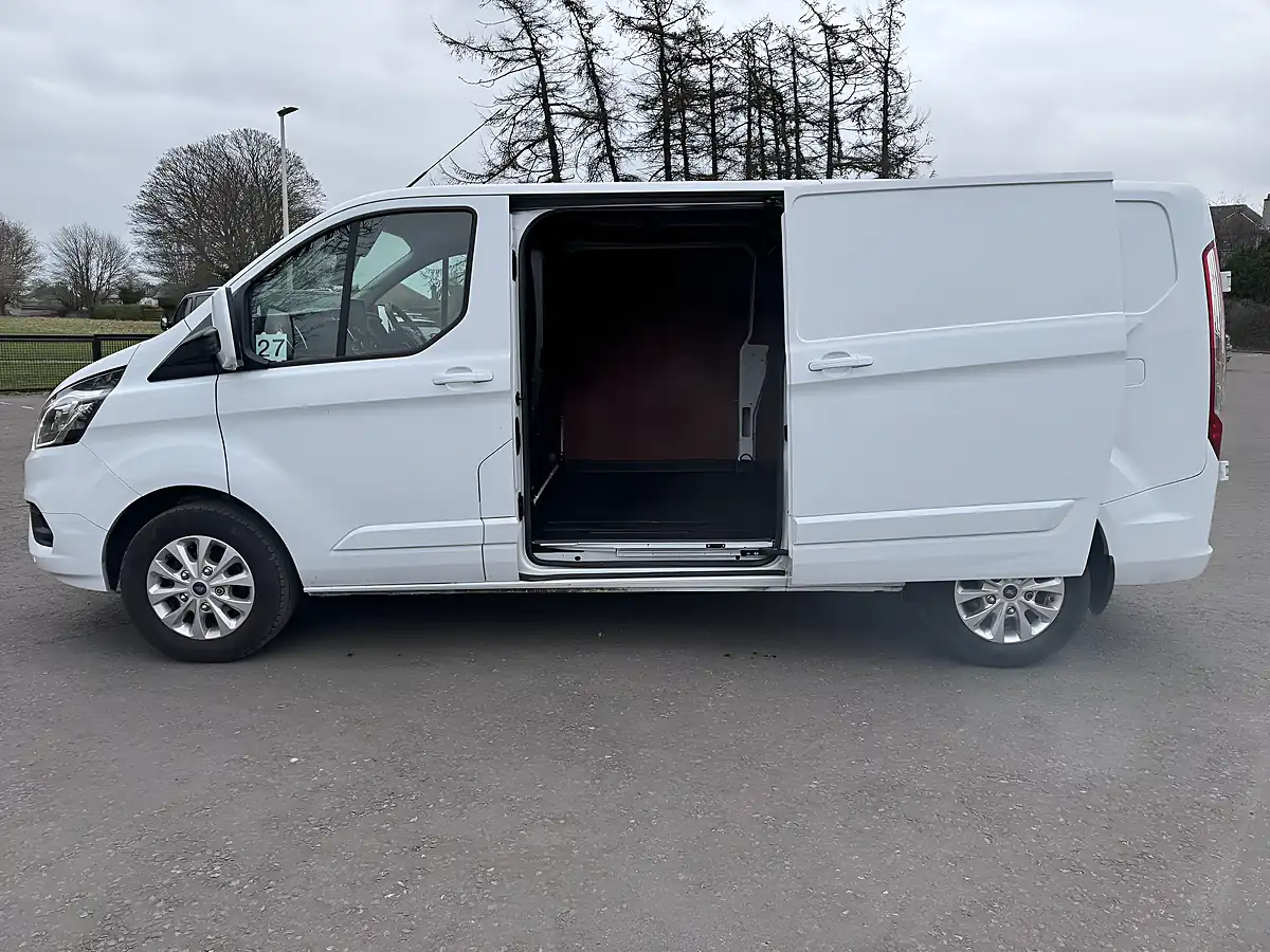 Used 2020 Ford Transit Custom Limited White - Interior and Exterior details 16