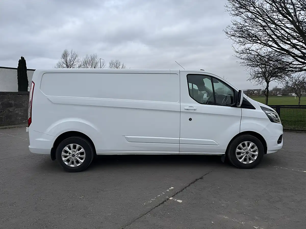 Used 2020 Ford Transit Custom Limited White - Interior and Exterior details 8