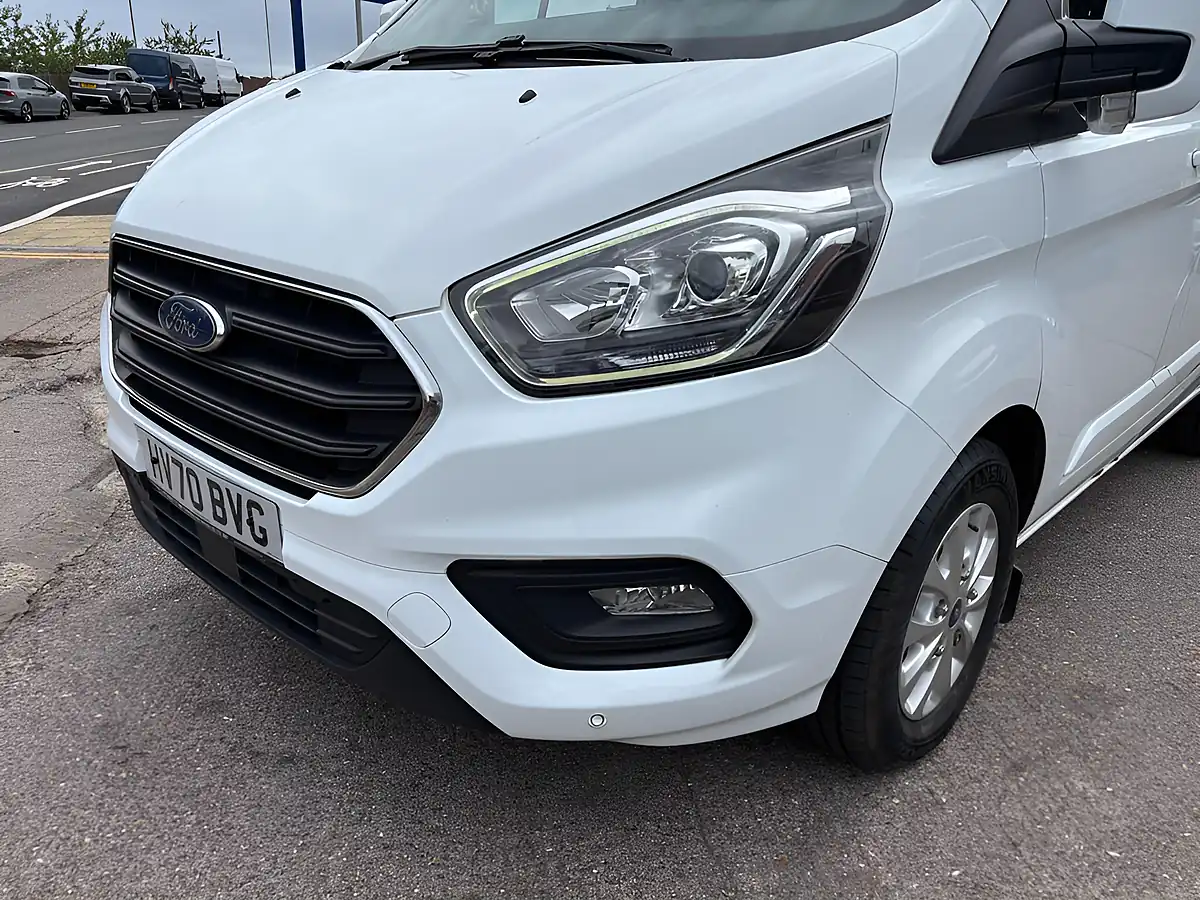 Used 2020 Ford Transit Custom Limited White - Interior and Exterior details 5