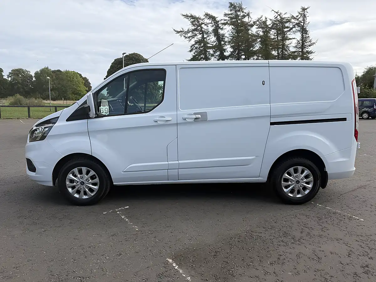 Used 2020 Ford Transit Custom Limited White - Interior and Exterior details 8