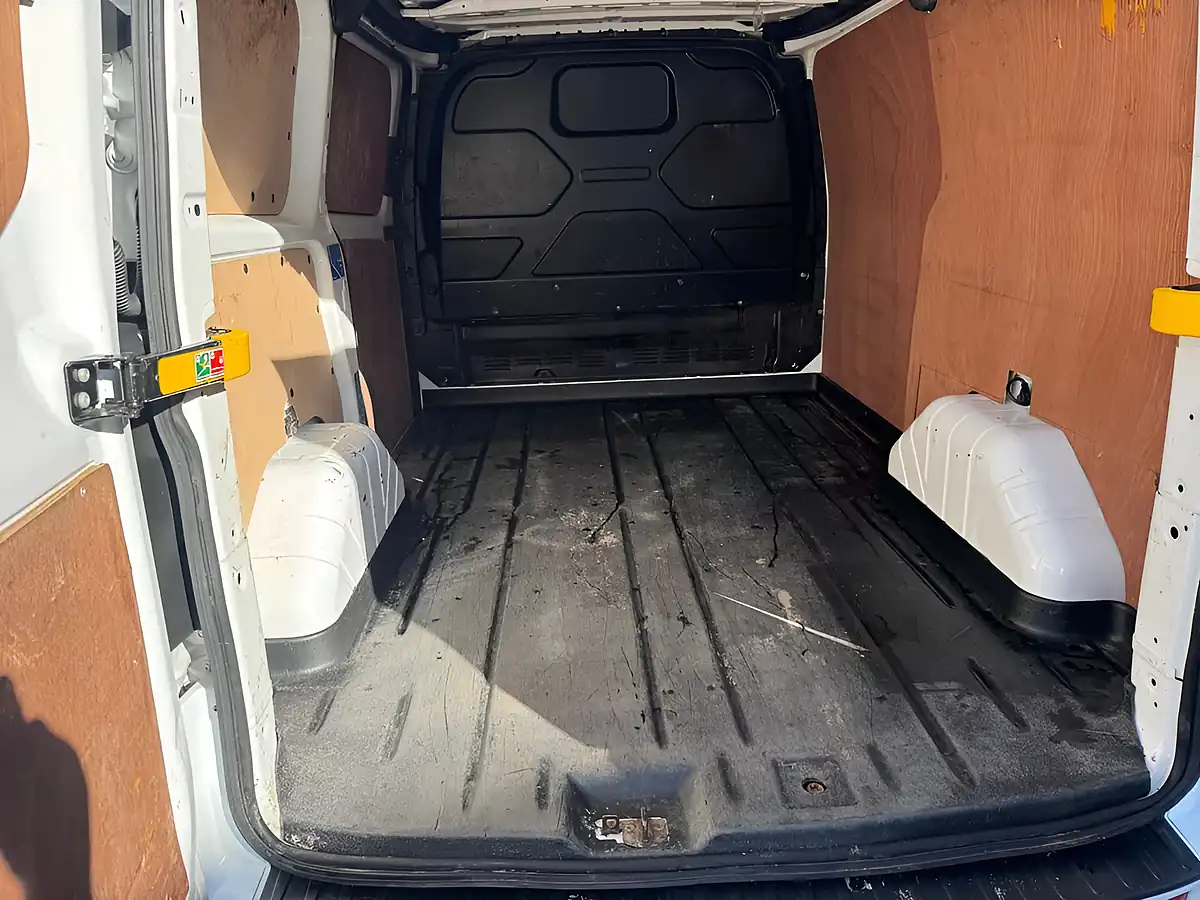 Used 2020 Ford Transit Custom Limited White - Interior and Exterior details 14