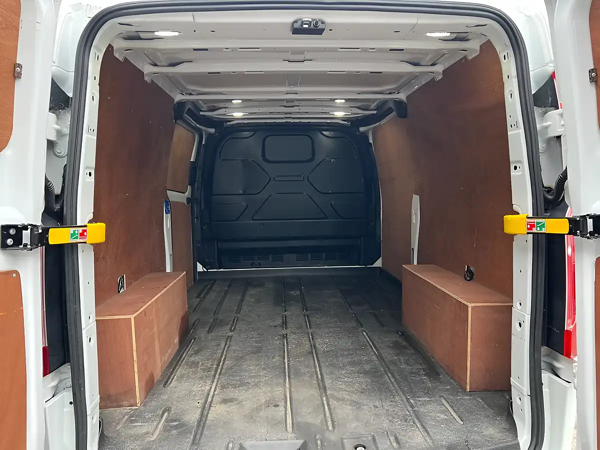 Used 2020 Ford Transit Custom Limited White - Interior and Exterior details 10