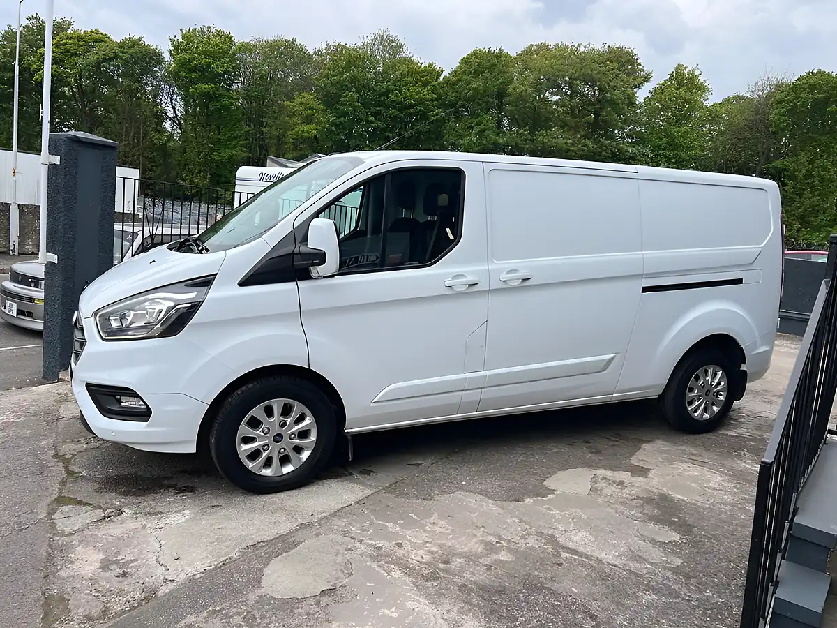 Used 2020 Ford Transit Custom Limited White - Interior and Exterior details 7