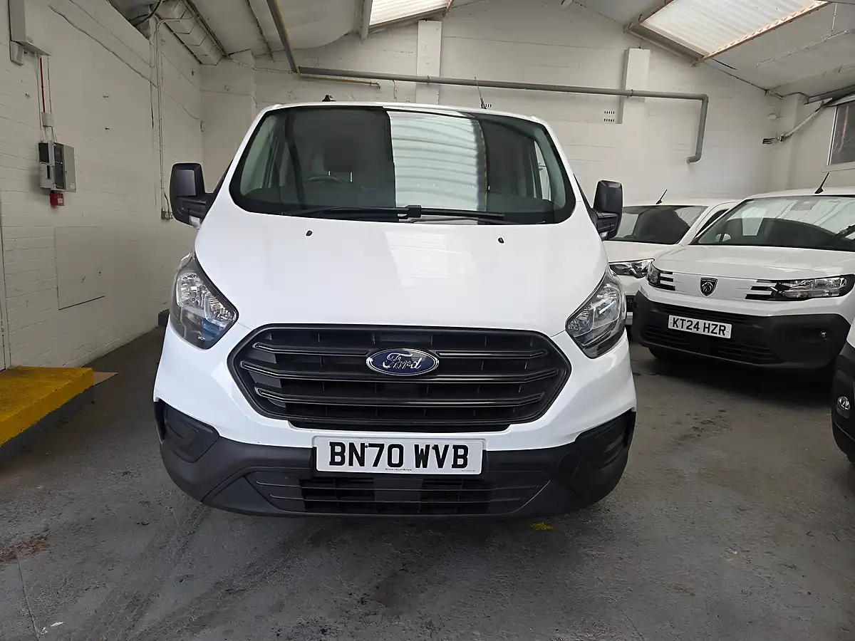 Used 2020 Ford Transit Custom Low Roof Leader White - Interior and Exterior details 2