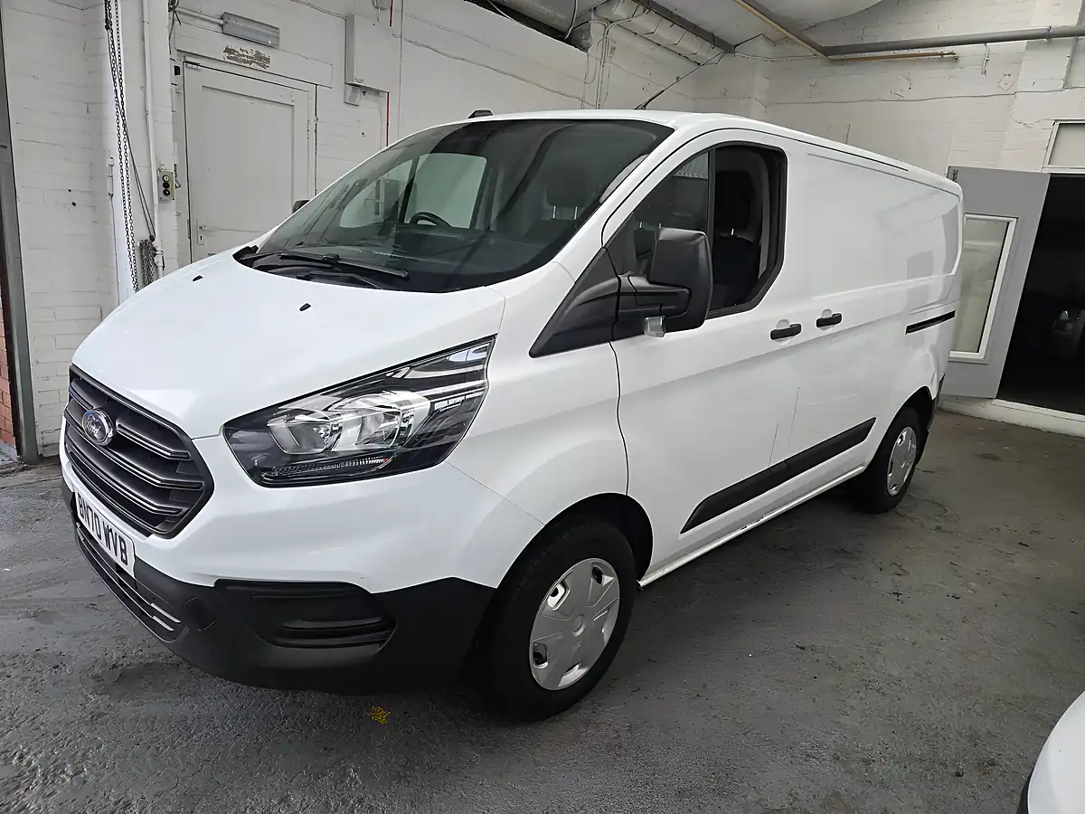 Used 2020 Ford Transit Custom Low Roof Leader White - Interior and Exterior details 4