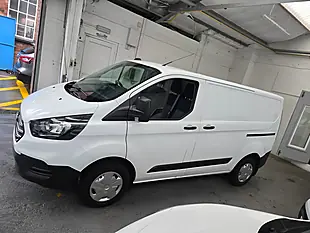 Used 2020 Ford Transit Custom Low Roof Leader White - Interior and Exterior details 5