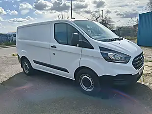 Used 2020 Ford Transit Custom Panel Van White - Interior and Exterior details 7