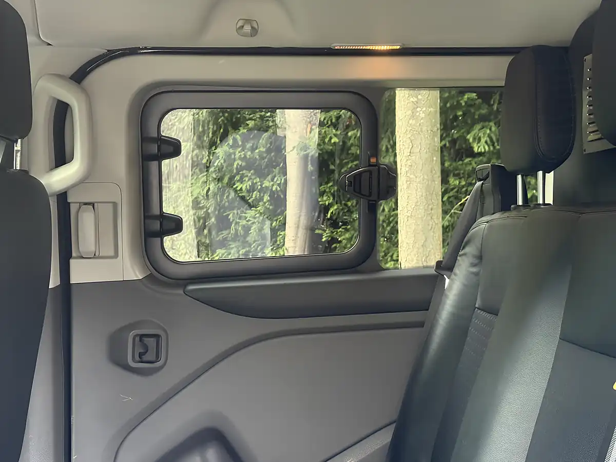 Used 2020 Ford Transit Custom Sport Black - Interior and Exterior details 11